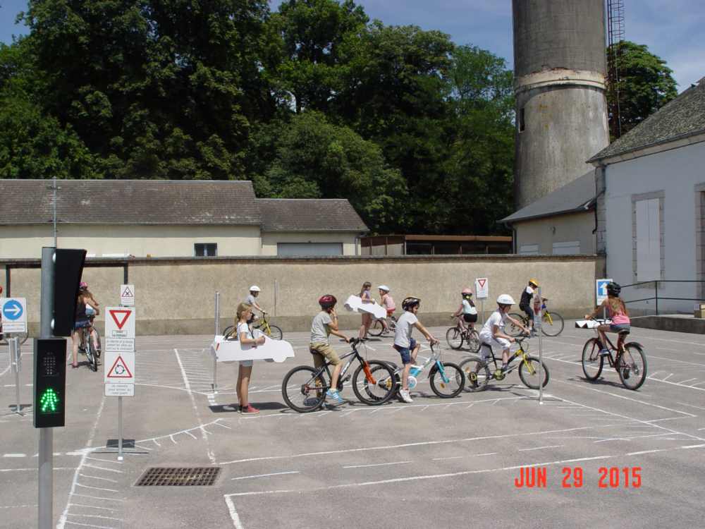 activité scolaire piste routière